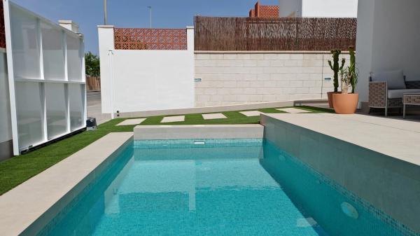 Casa independiente en calle Comunidad Castellano-Mancheg