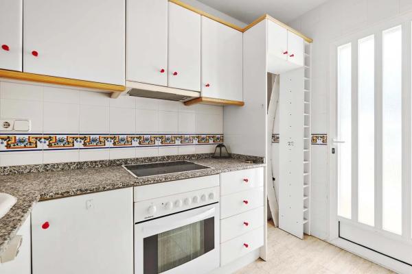 Chalet pareado en calle Río Seco