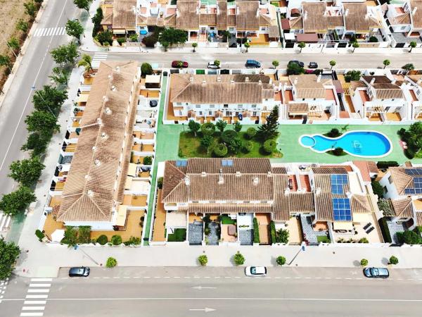 Chalet pareado en calle Río Seco