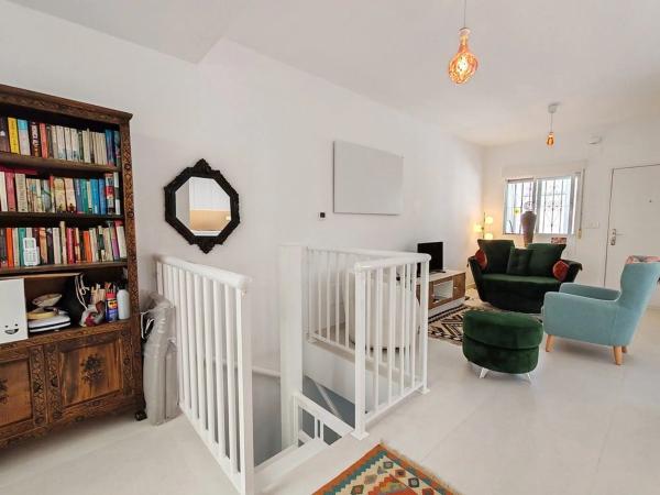 Chalet adosado en Residencial Oasis