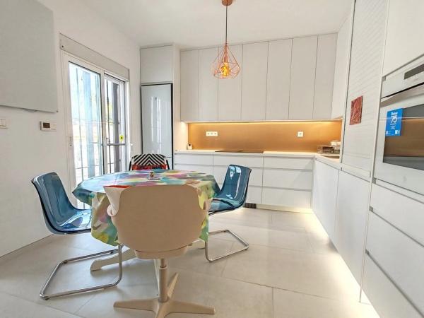 Chalet adosado en Residencial Oasis