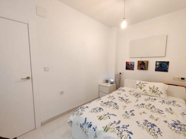 Chalet adosado en Residencial Oasis