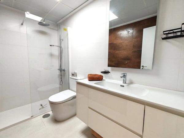 Chalet adosado en Residencial Oasis