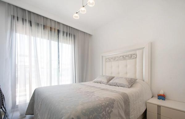 Ático en calle Veleta, 81