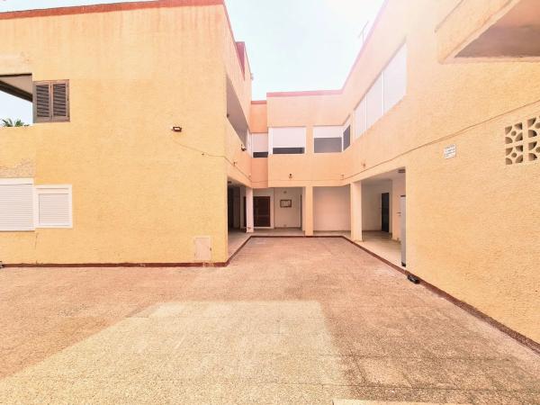 Piso en avenida de las Salinas