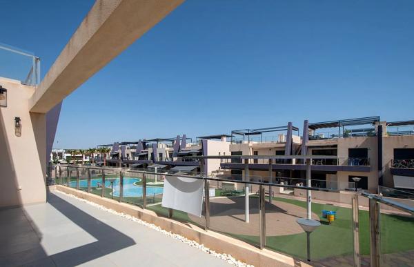 Ático en calle Veleta, 81