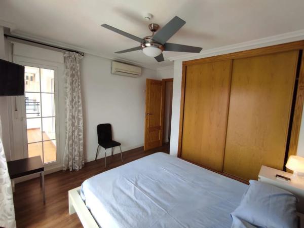 Piso en plaza de Mil Palmeras