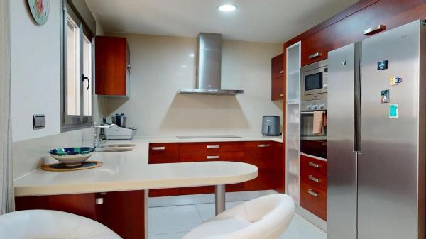 Chalet adosado en avenida de los Segundas