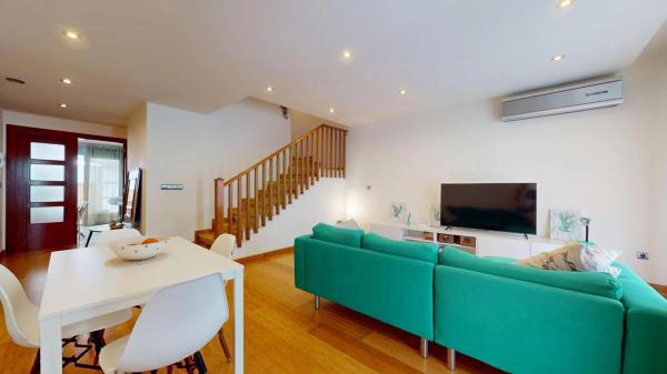 Chalet adosado en avenida de los Segundas