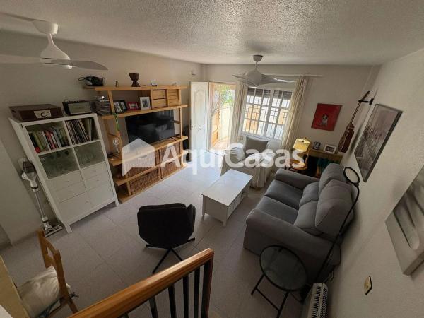 Chalet adosado en calle Carabela, 47