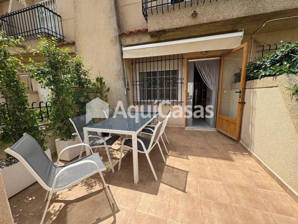 Chalet adosado en calle Carabela, 47