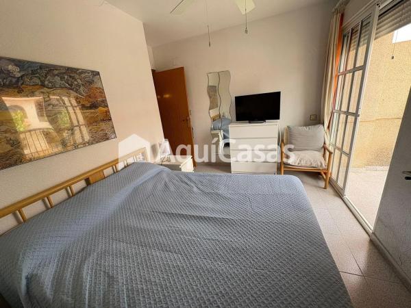 Chalet adosado en calle Carabela, 47