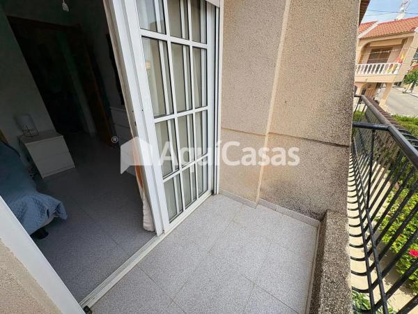 Chalet adosado en calle Carabela, 47