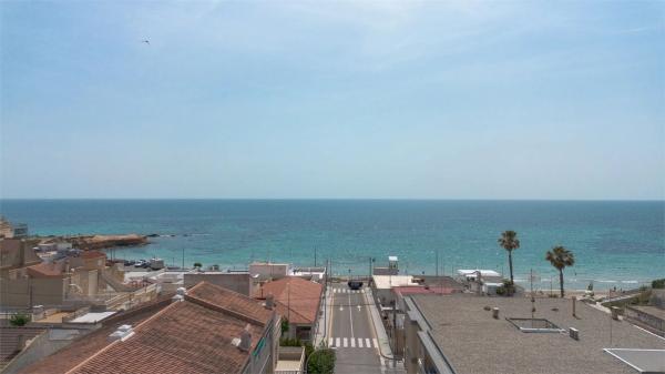 Chalet adosado en calle Carabela