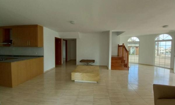 Chalet en Zona Pueblo