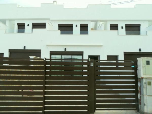 Chalet en Zona Pueblo