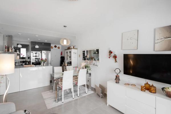 Piso en calle Comunidad Andaluza