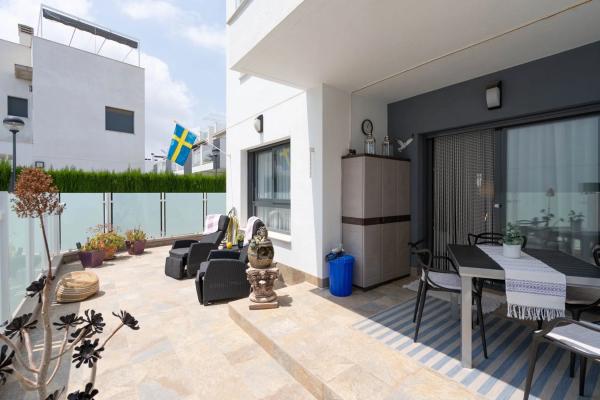 Piso en calle Comunidad Andaluza