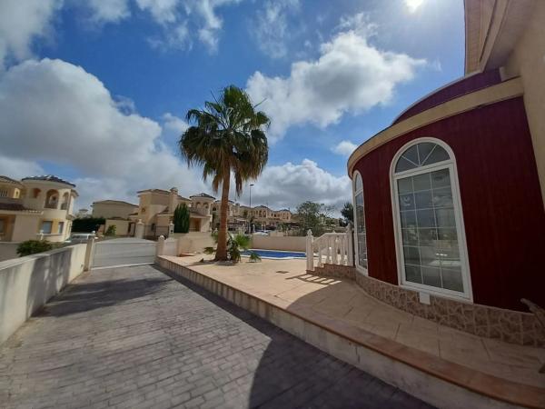 Casa independiente en calle Orégano, 15