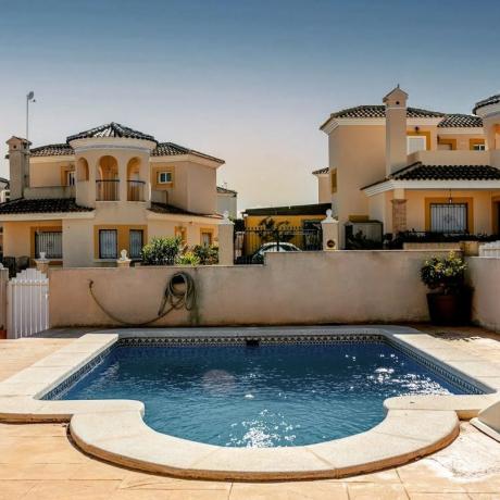 Casa independiente en calle Orégano, 15