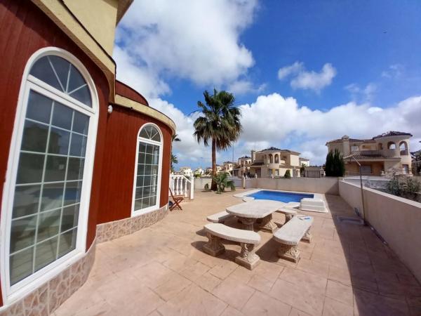 Casa independiente en calle Orégano, 15