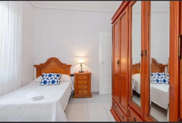 Piso en calle Caleta, 24