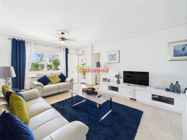 Chalet en avenida de las Especias