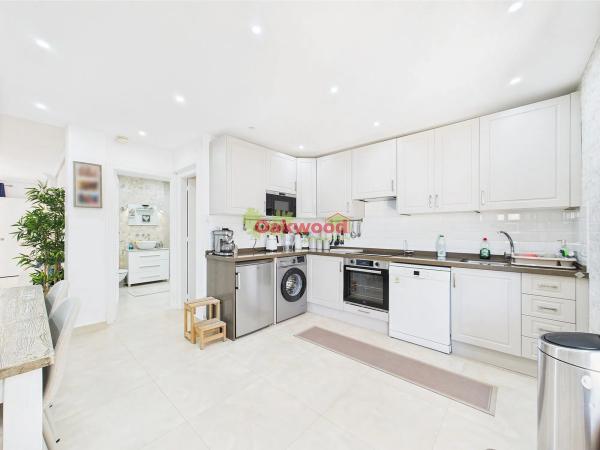 Chalet en avenida de las Especias