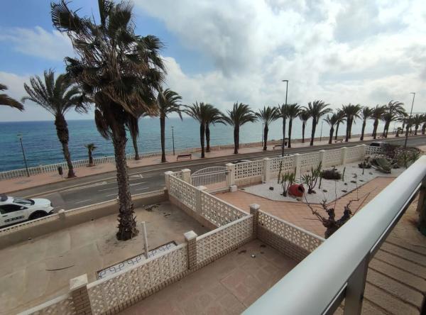 Piso en avenida del Velero