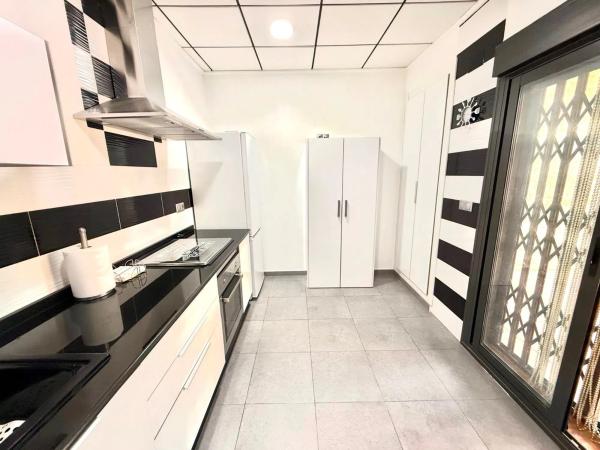 Chalet pareado en calle Cgo Carlos Irle