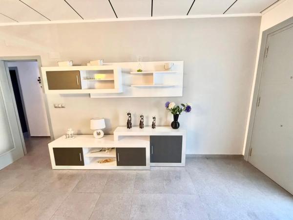 Chalet pareado en calle Cgo Carlos Irle