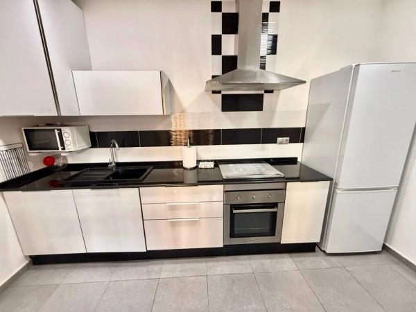 Chalet pareado en calle Cgo Carlos Irle