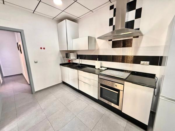 Chalet pareado en calle Cgo Carlos Irle