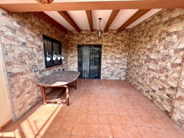 Chalet pareado en calle Cgo Carlos Irle