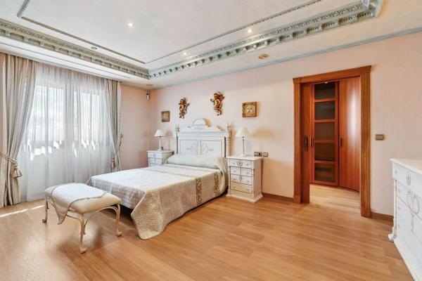 Casa independiente en calle Manuel Mateo Candel