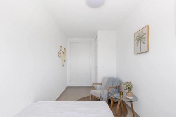 Chalet adosado en calle Infanta Elena