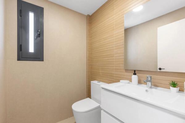 Chalet adosado en calle Infanta Elena