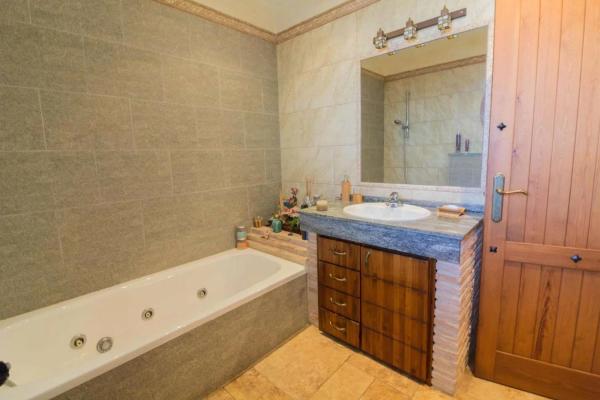 Casa independiente en calle Francisco Peñalver Arróniz