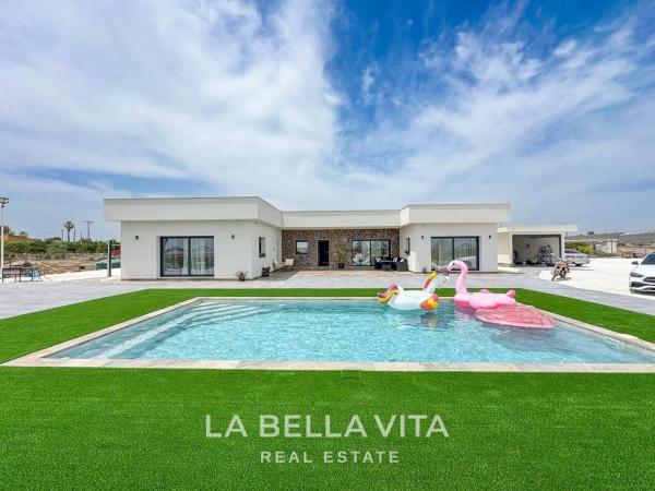 Casa independiente en Vía