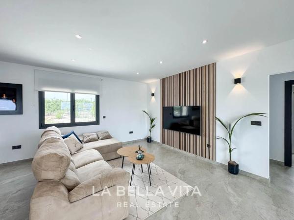 Casa independiente en Vía