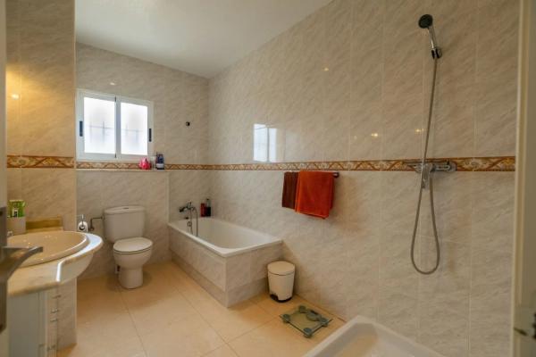 Casa independiente en travesía Calle Rubi, 8