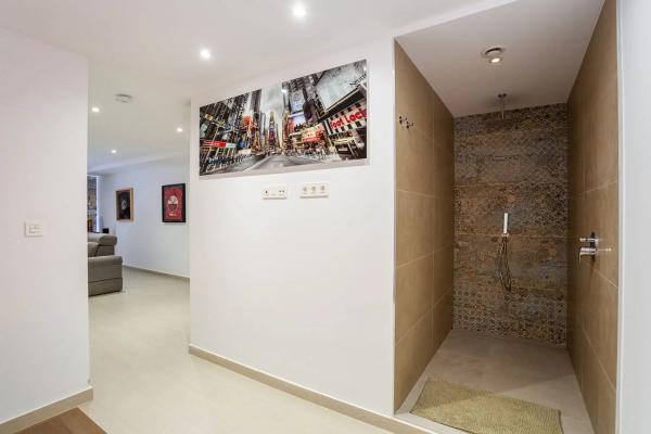 Chalet adosado en calle Rosalia de Castro