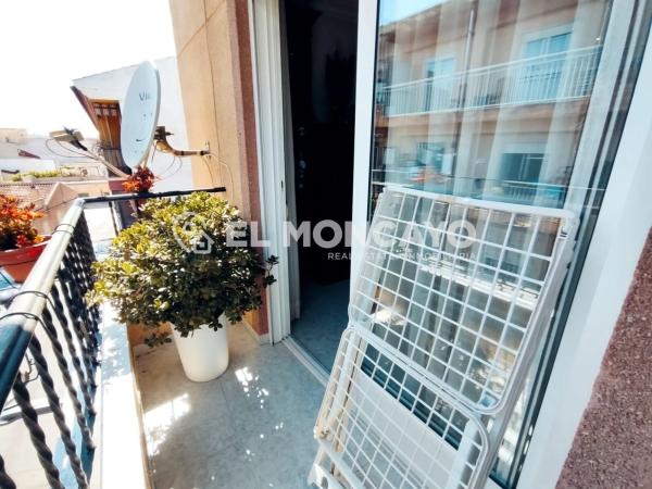 Piso en calle Ramón y Cajal