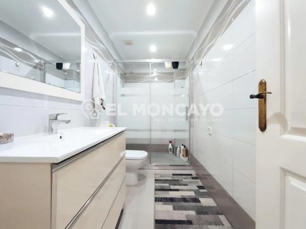 Piso en calle Ramón y Cajal