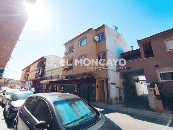 Piso en calle Ramón y Cajal