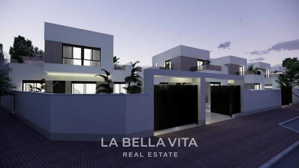 Casa independiente en calle General Joaquin Sansano, 9