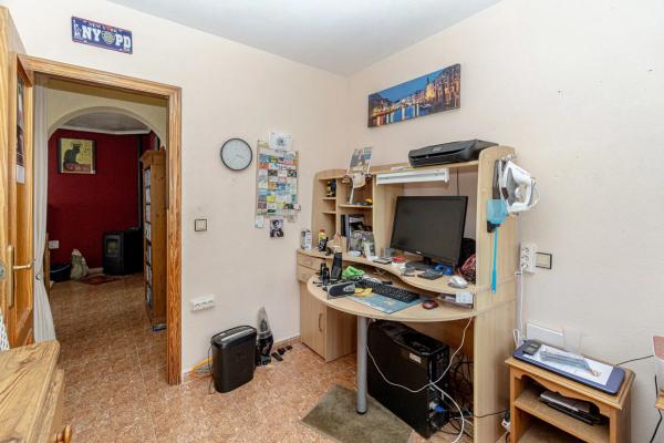 Chalet pareado en calle Luis de Gongora, 3