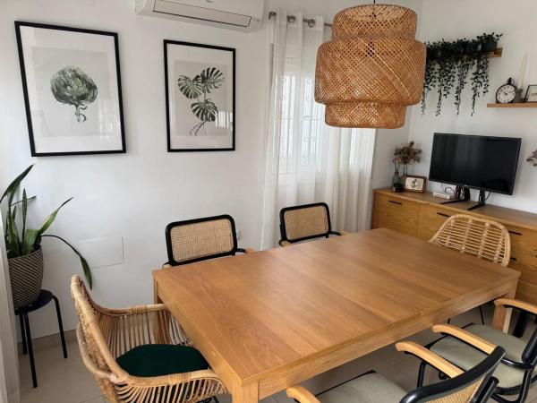 Casa independiente en calle Luis Buñuel