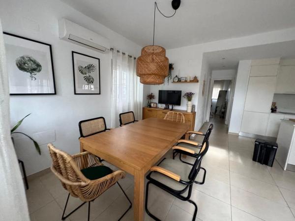 Casa independiente en calle Luis Buñuel