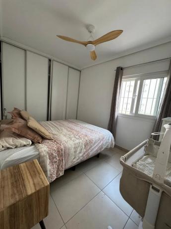 Casa independiente en calle Luis Buñuel